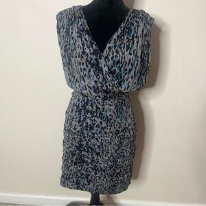 Waverly Grey Women’s Gray Abstract V~Neck Sleeveless Pleated Silk Mini Dress 8